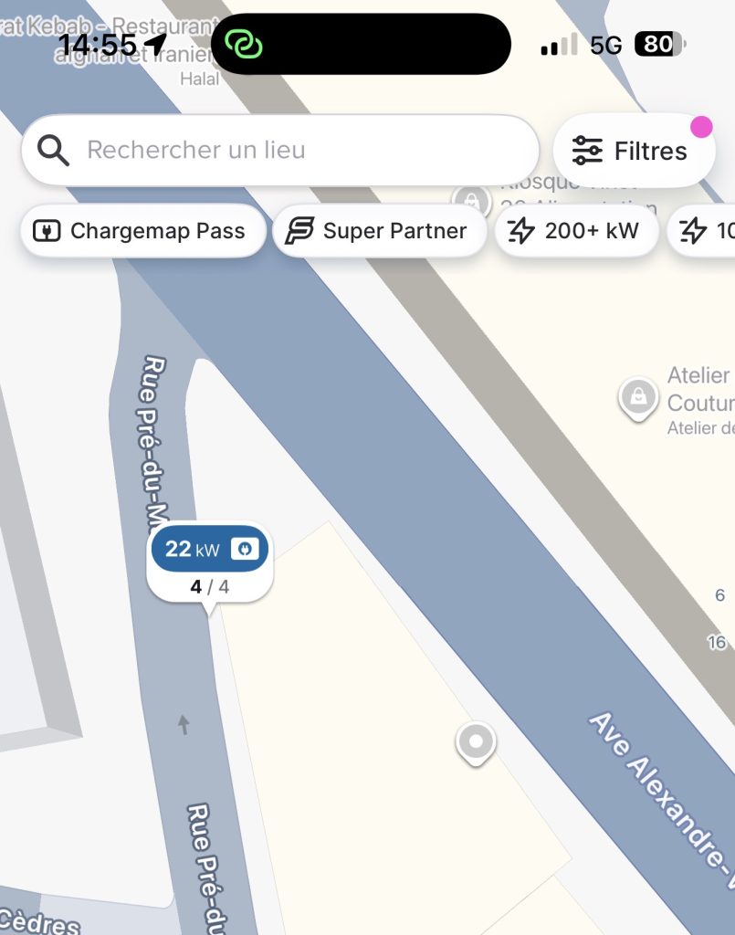 Carte avec bornes de recharge électrique.