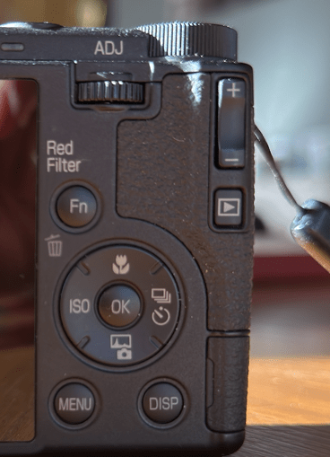 Boutons arrière d'un appareil photo numérique
